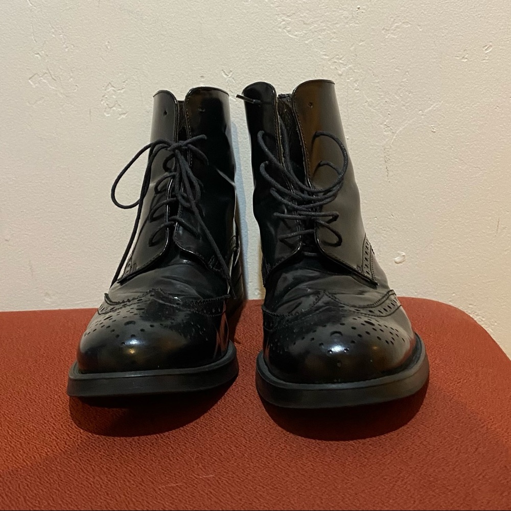 Boemos Italian Leather Wingtip Ankle Boots